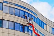 expert window cleaner